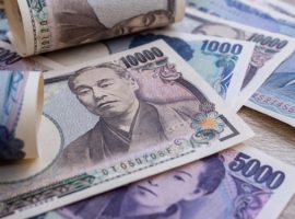 Японская иена обвалилась до нового минимума с 1990 года