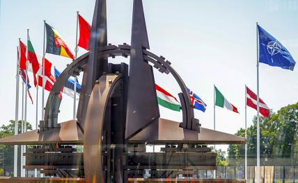Джеймс Карден: НАТО — реальная угроза безопасности США